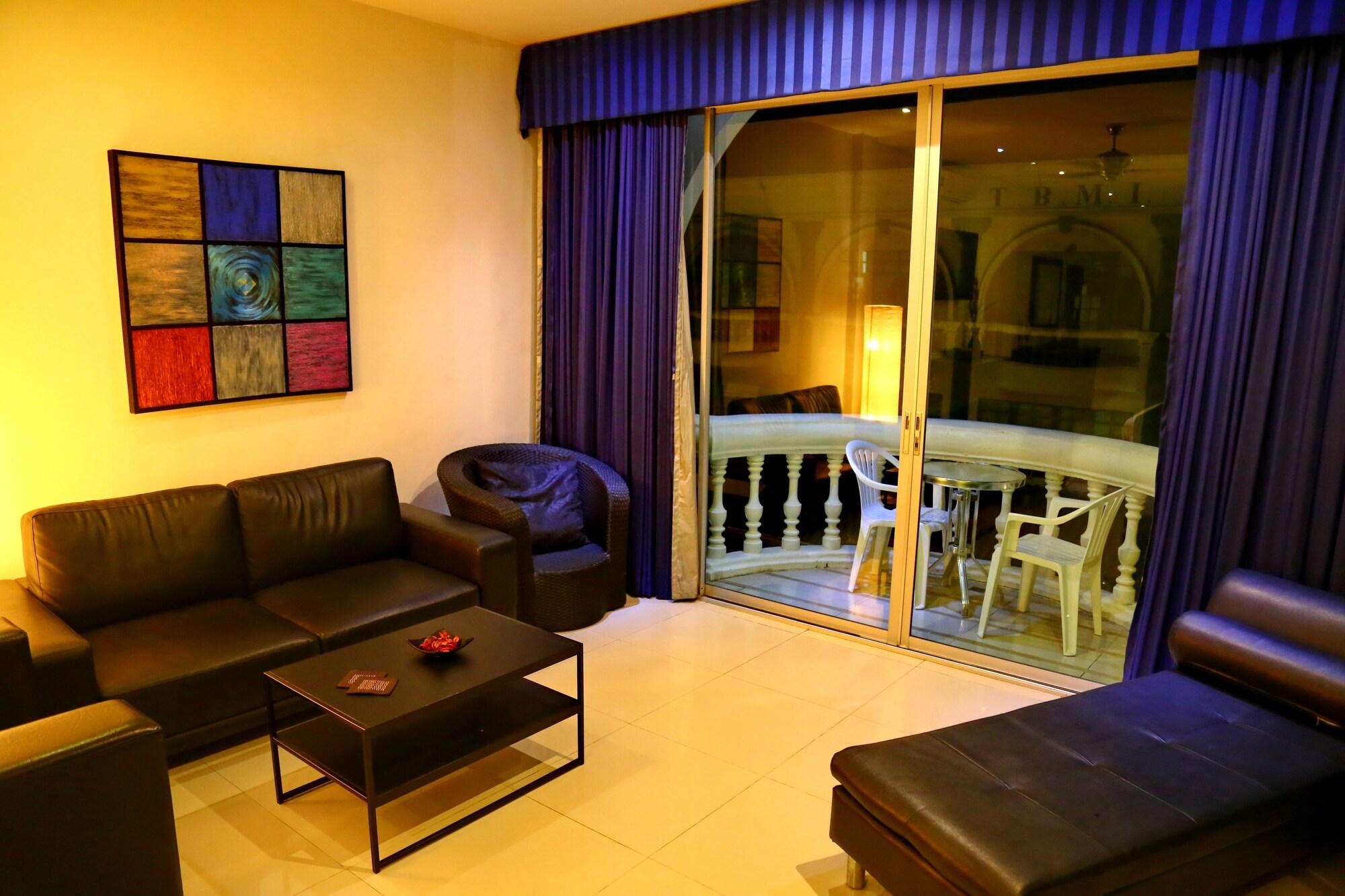 East Suites Pattaya Exterior foto